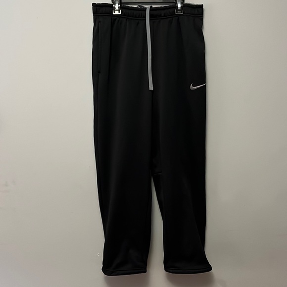 Nike Other - Nike Thermafit Pants